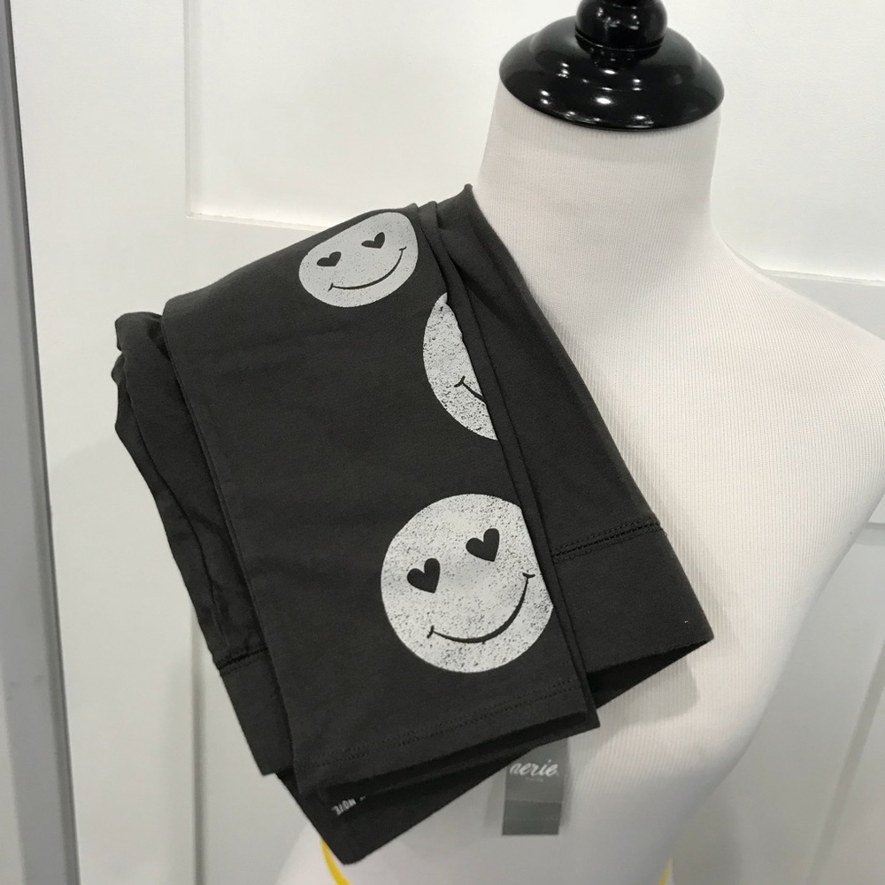 Aerie Emoji Leggings!😍😊😄